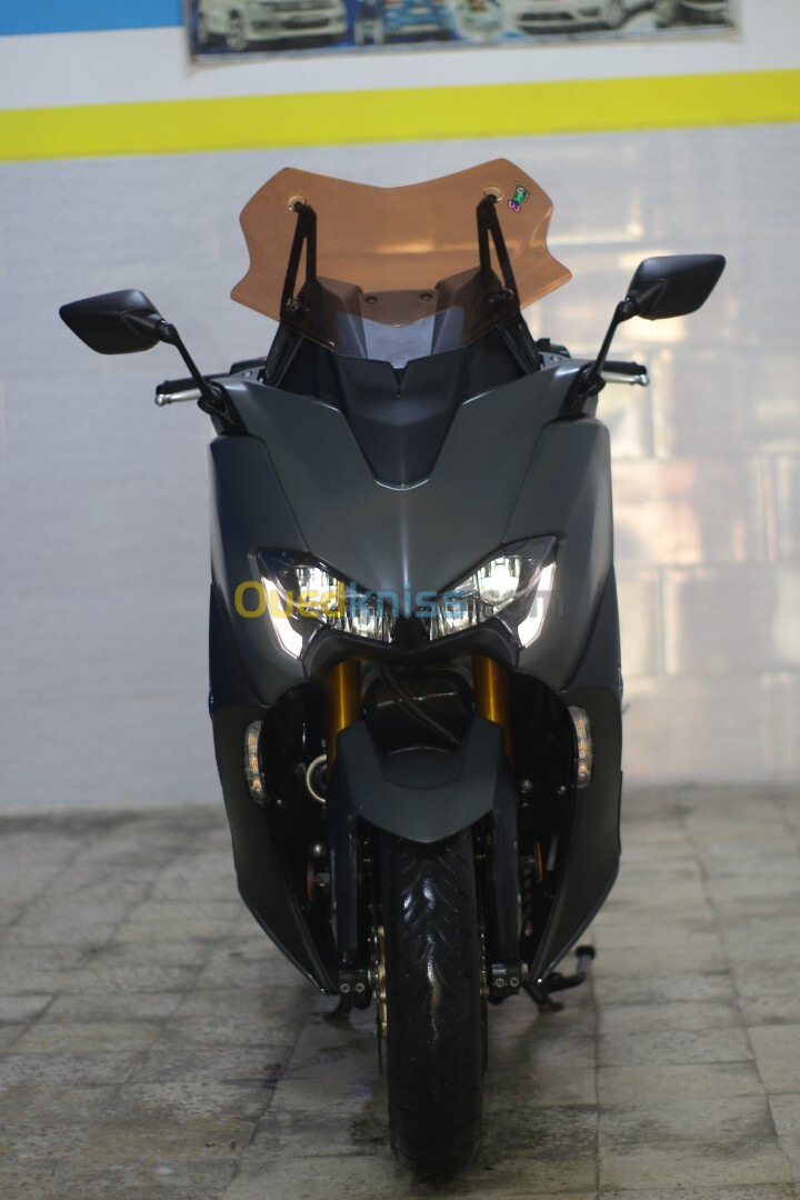 Yamaha T max 2021