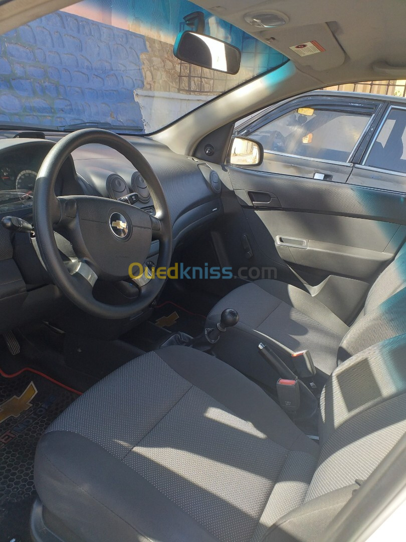 Chevrolet Aveo 4 portes 2012 Baz clim