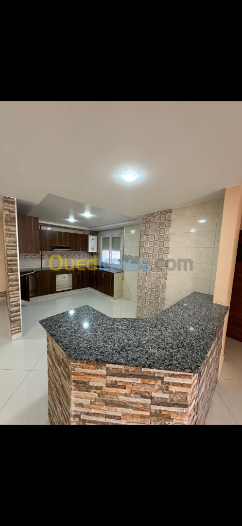 Vente Appartement F4 Alger Bordj el bahri