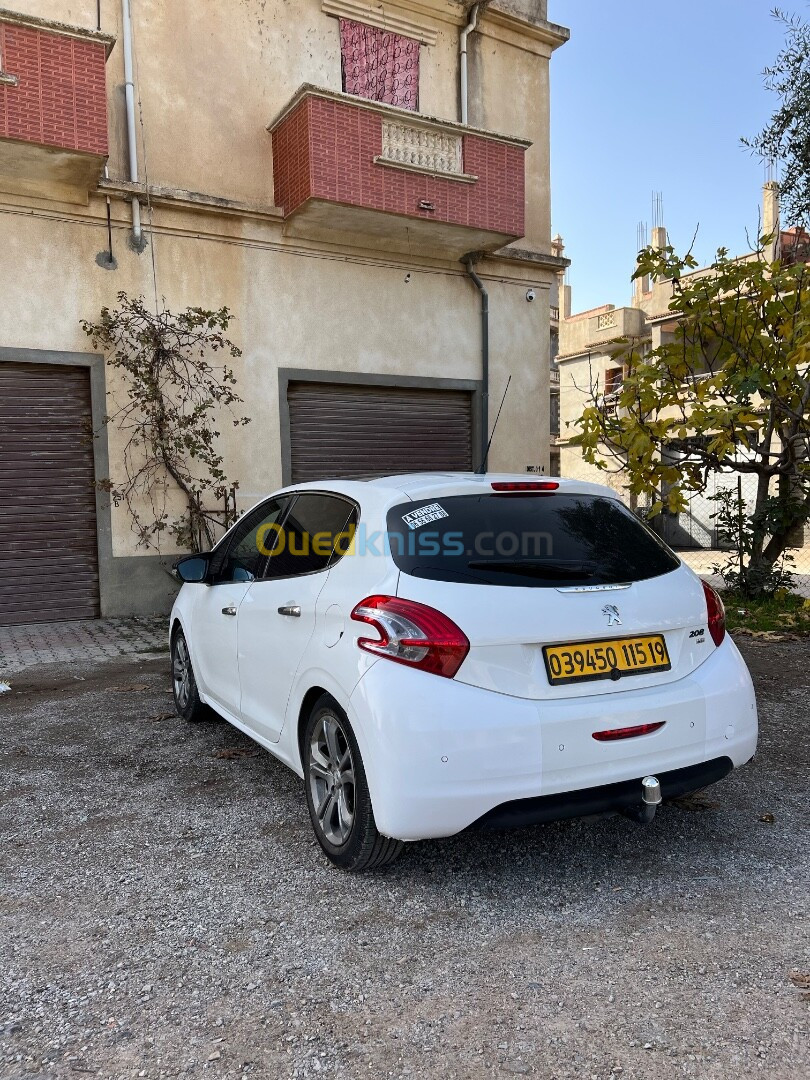 Peugeot 208 2015 