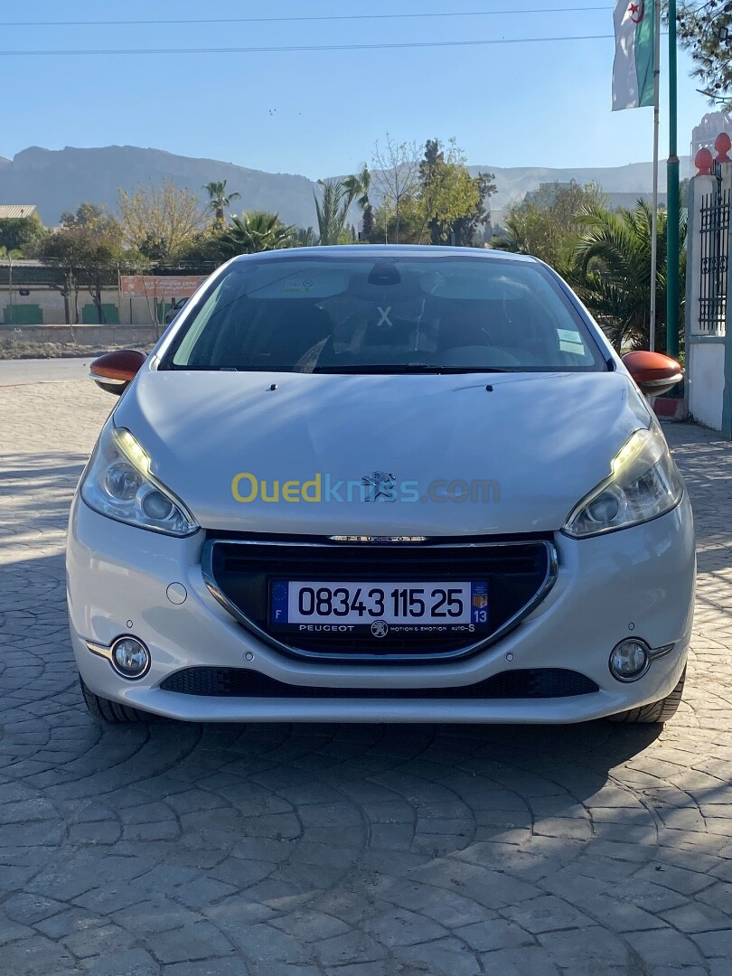 Peugeot 208 2015 Roland Garros