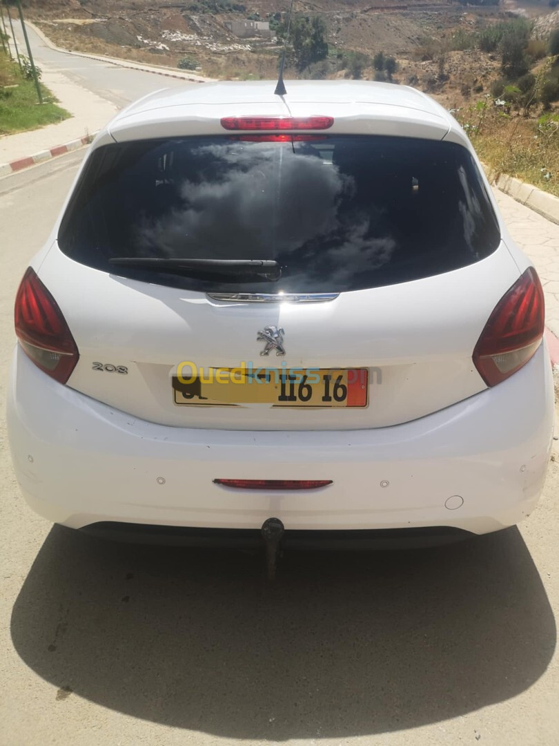 Peugeot 208 2016 Access Facelift