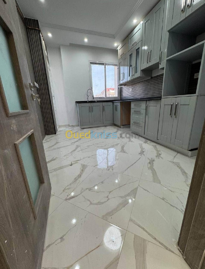 Vente Appartement F4 Alger Bordj el bahri