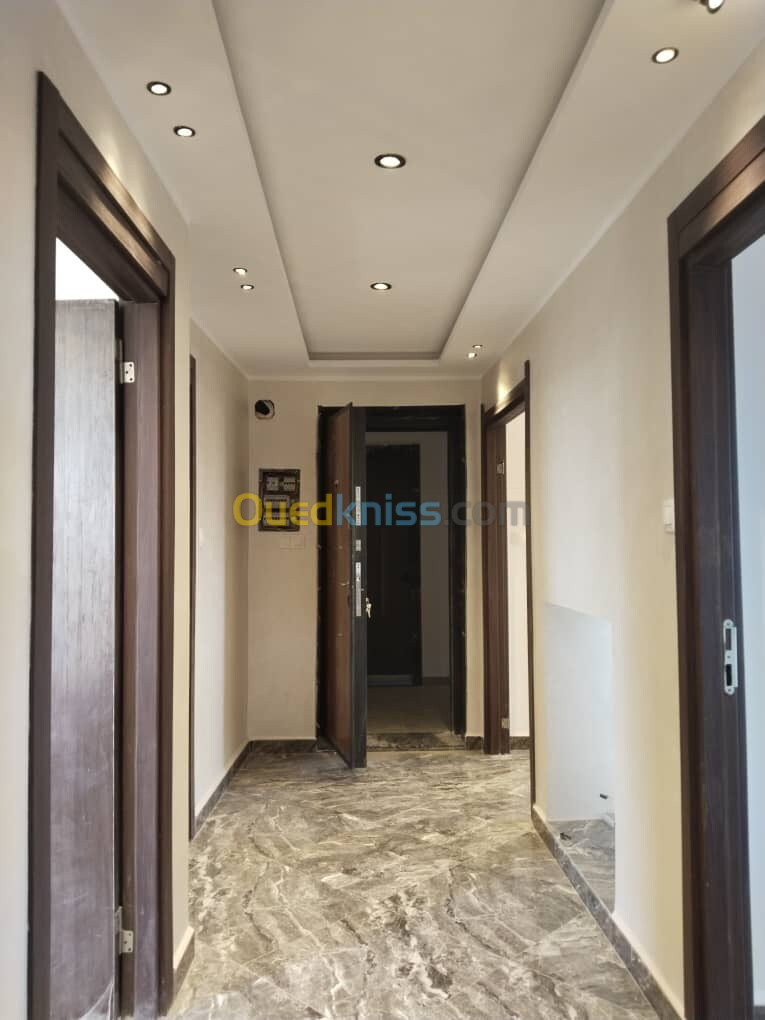 Vente Appartement F4 Alger Bordj el bahri