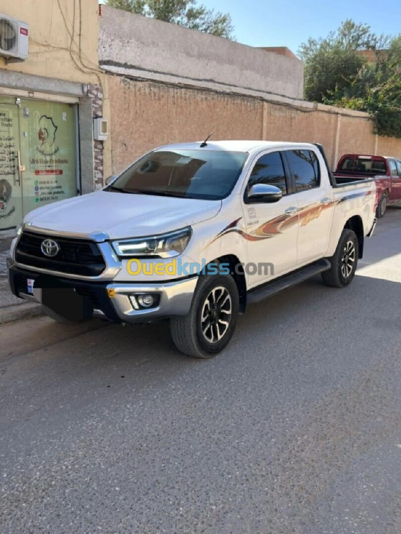 Toyota Hilux 2021 LEGEND DC 4x4 Pack Luxe