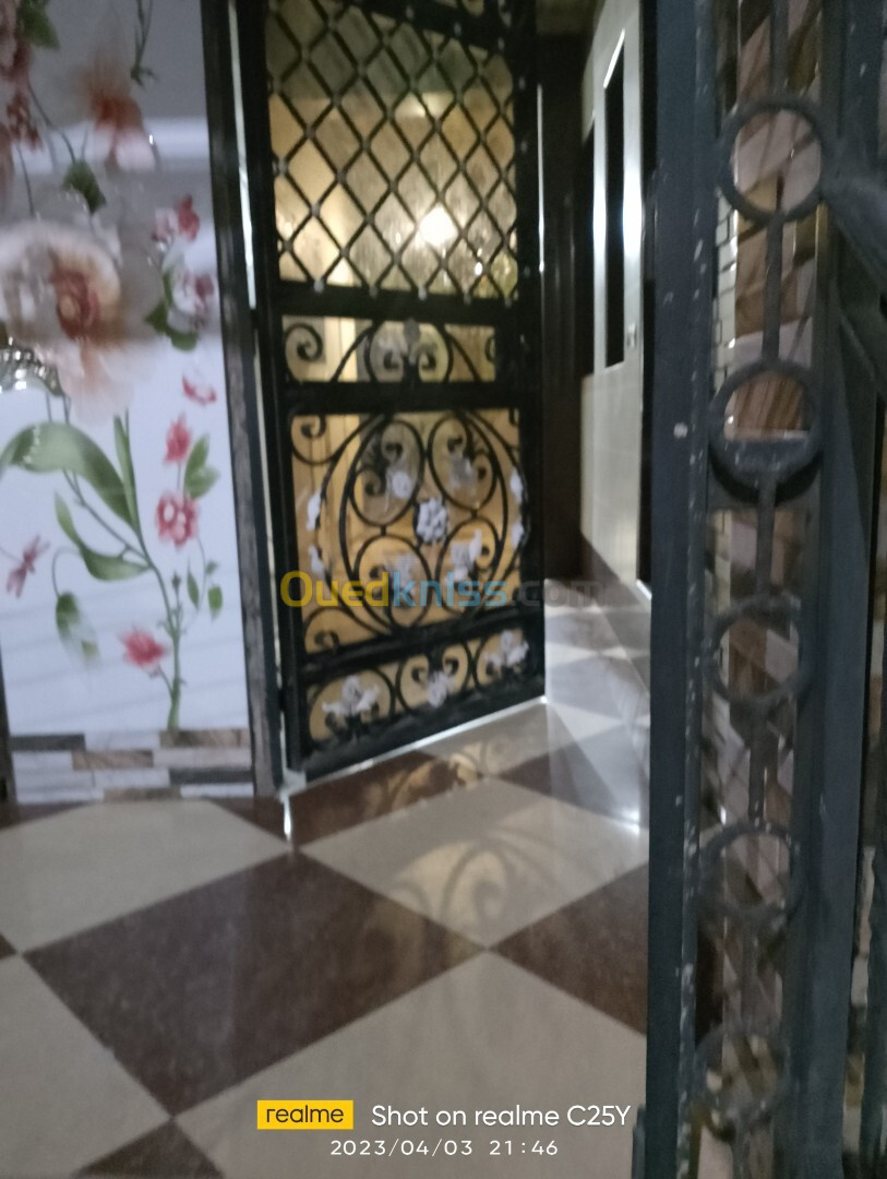 Location Appartement F5 Blida Blida