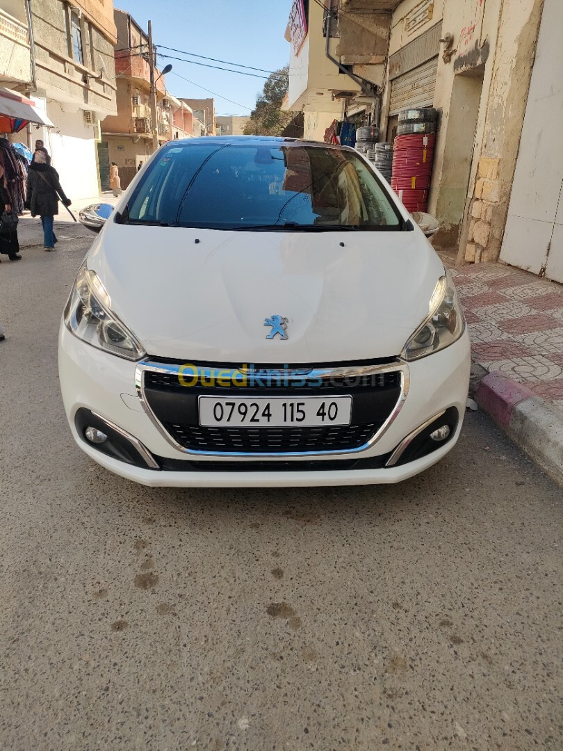 Peugeot 208 2015 Allure Facelift