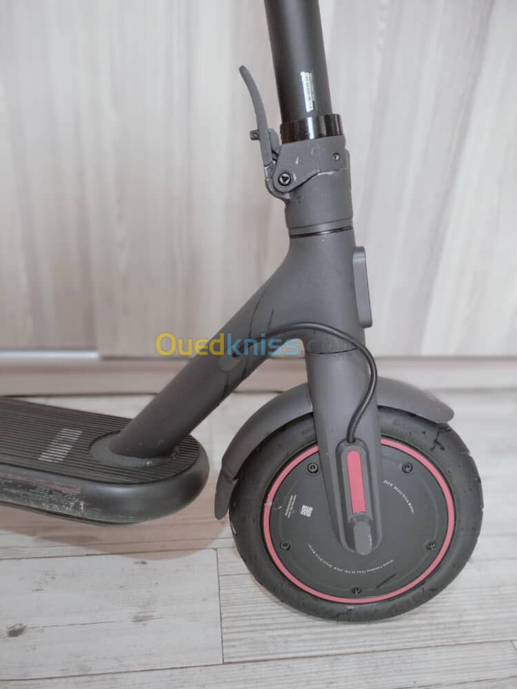 Trottinette electrique xiaomi pro 4