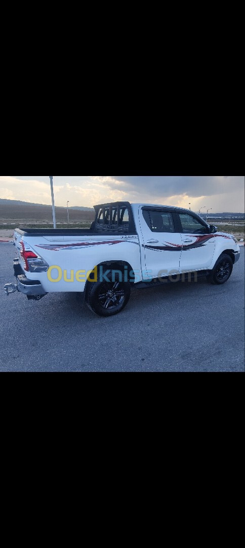 Toyota Hilux revo 2023 Omania