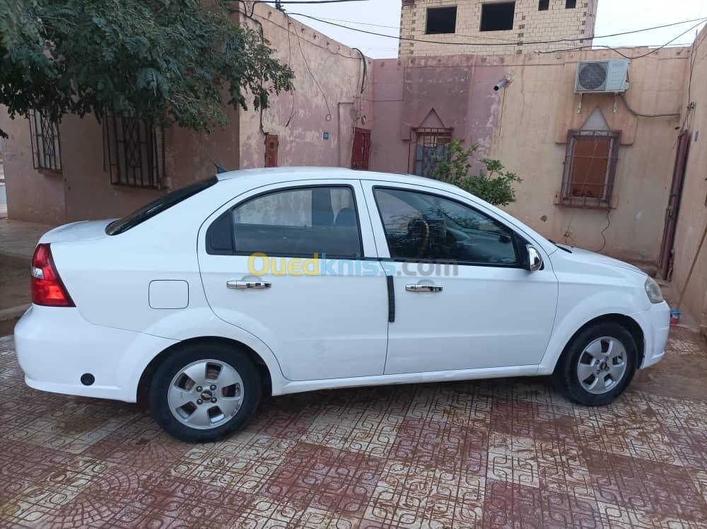 Chevrolet Aveo 5 portes 2013 Aveo 5 portes