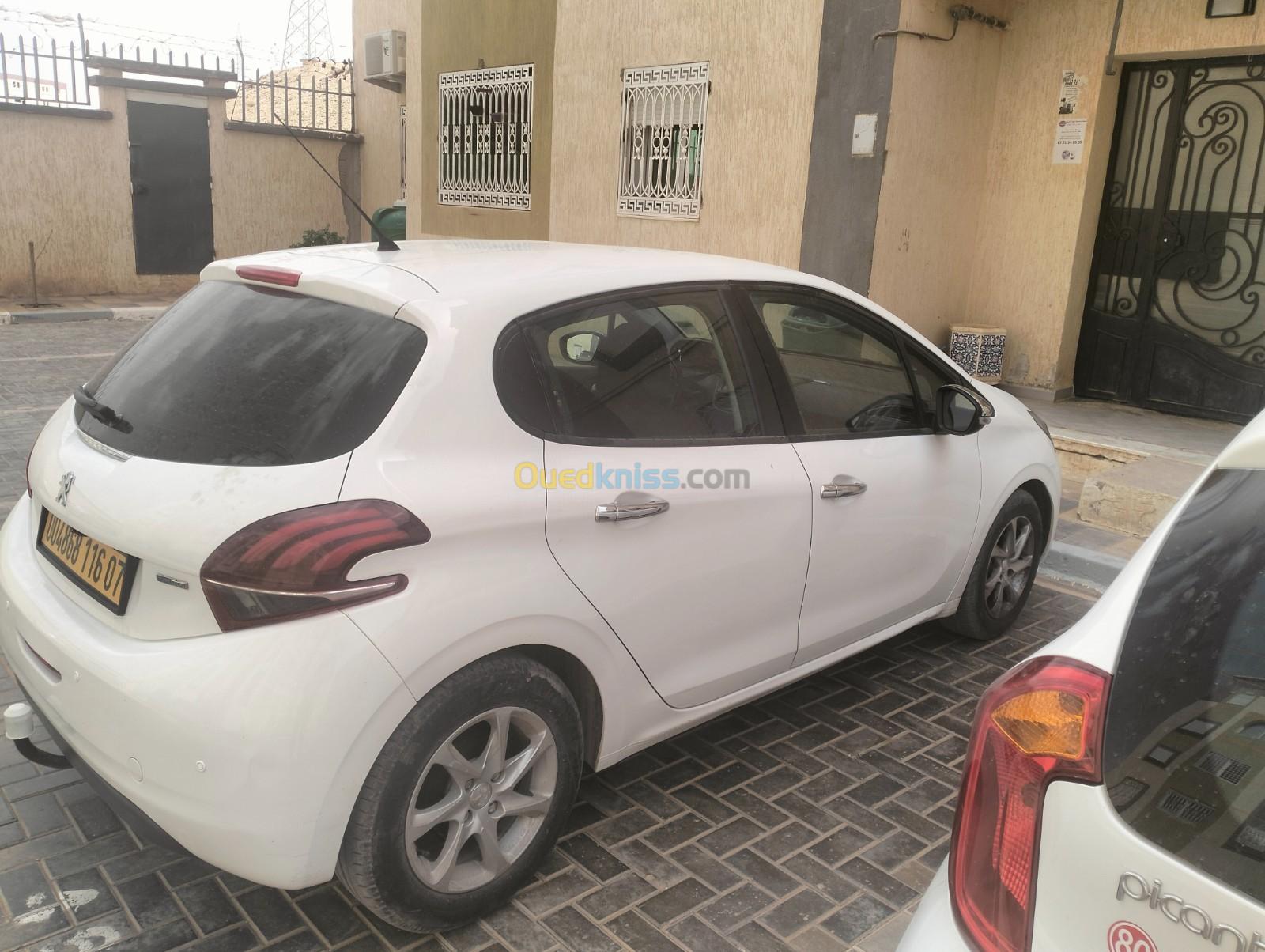 Peugeot 208 2016 Access Facelift