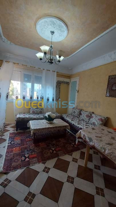 Location vacances Appartement F3 Mostaganem Abdelmalek ramdane