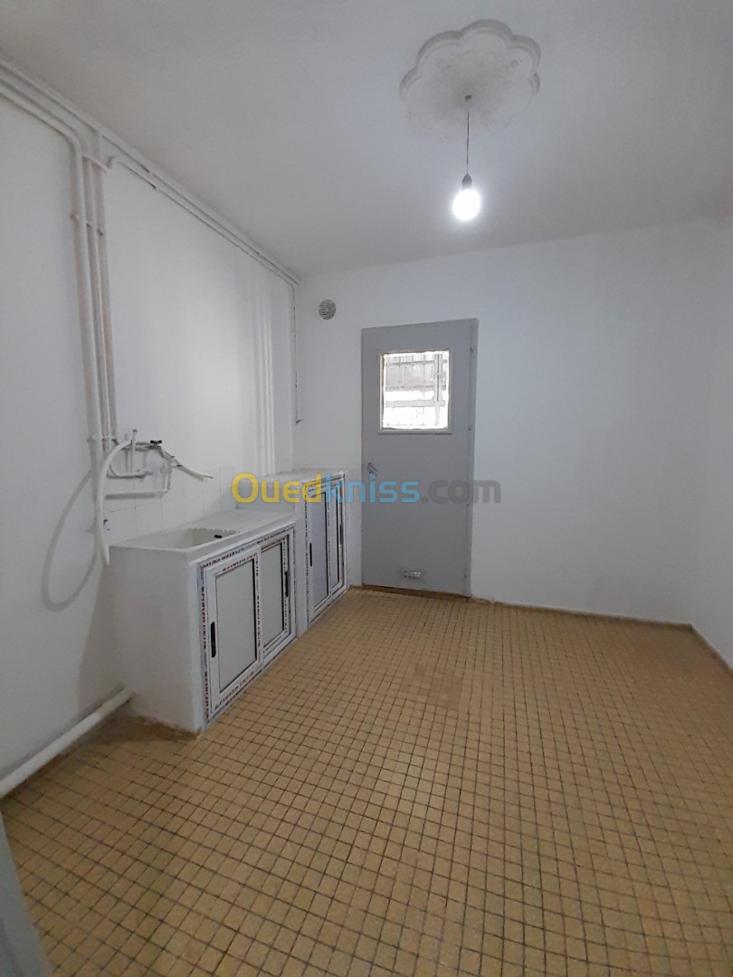 Vente Appartement F3 Guelma Guelma