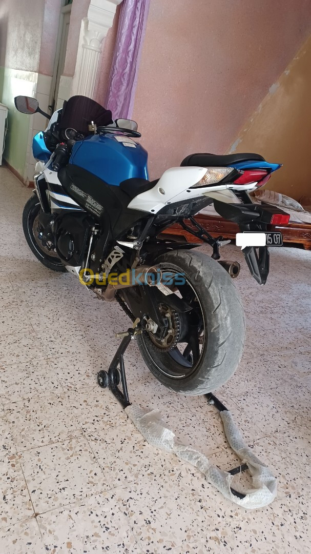 L4 1000 2015 Suzuki gsxr 