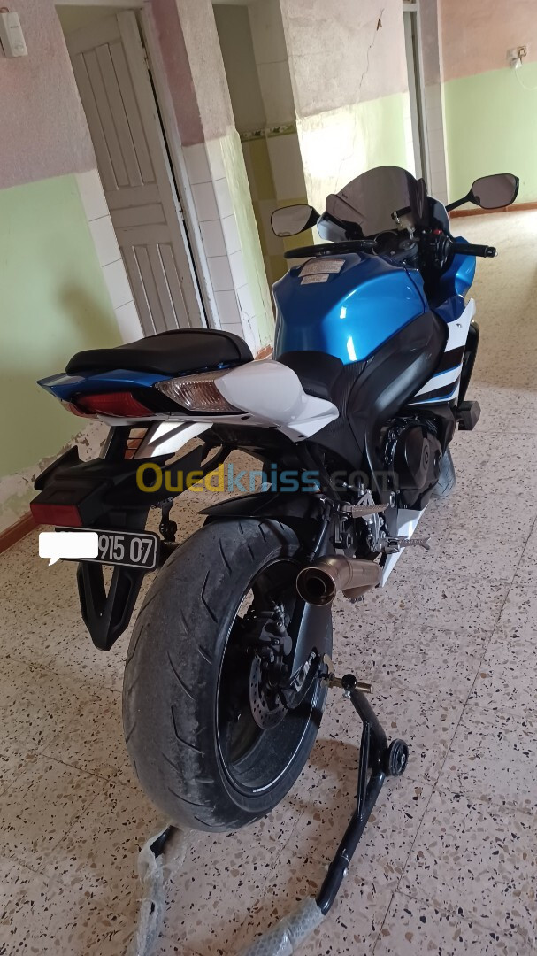 L4 1000 2015 Suzuki gsxr 