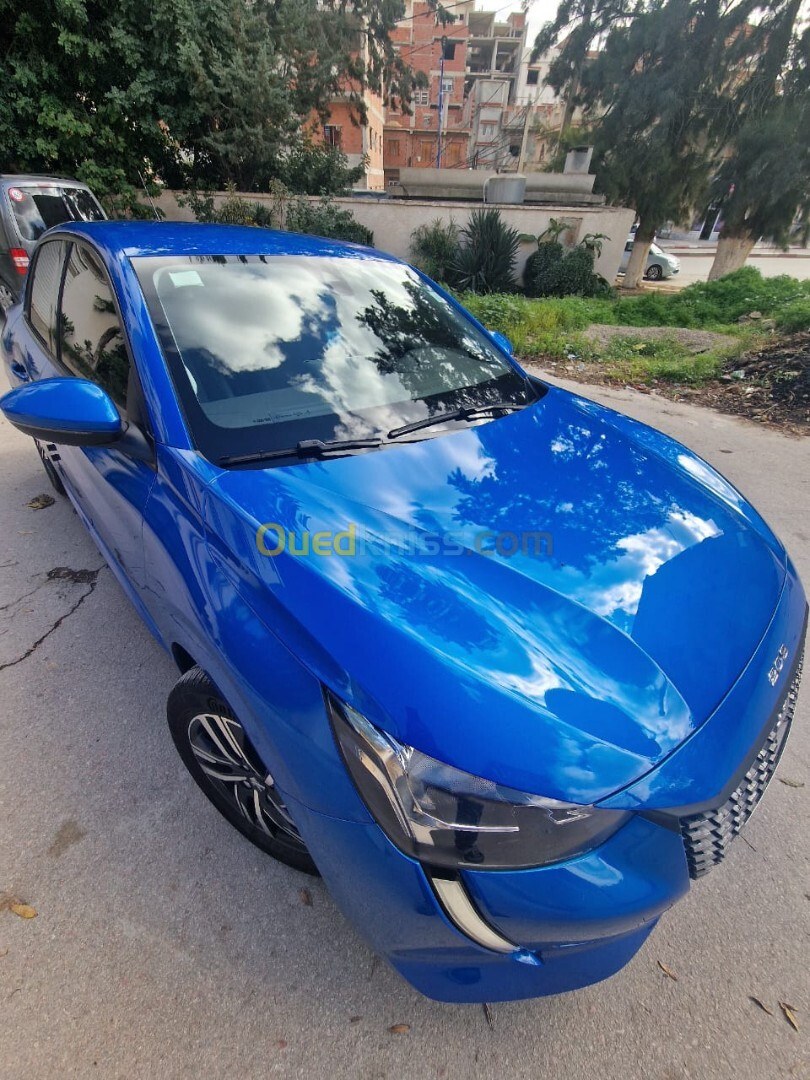 Peugeot 208 2022 Allure