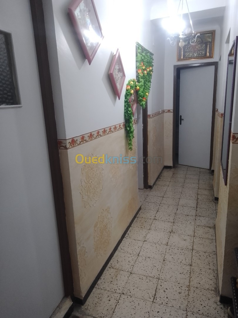 Vente Appartement F4 Batna Fesdis