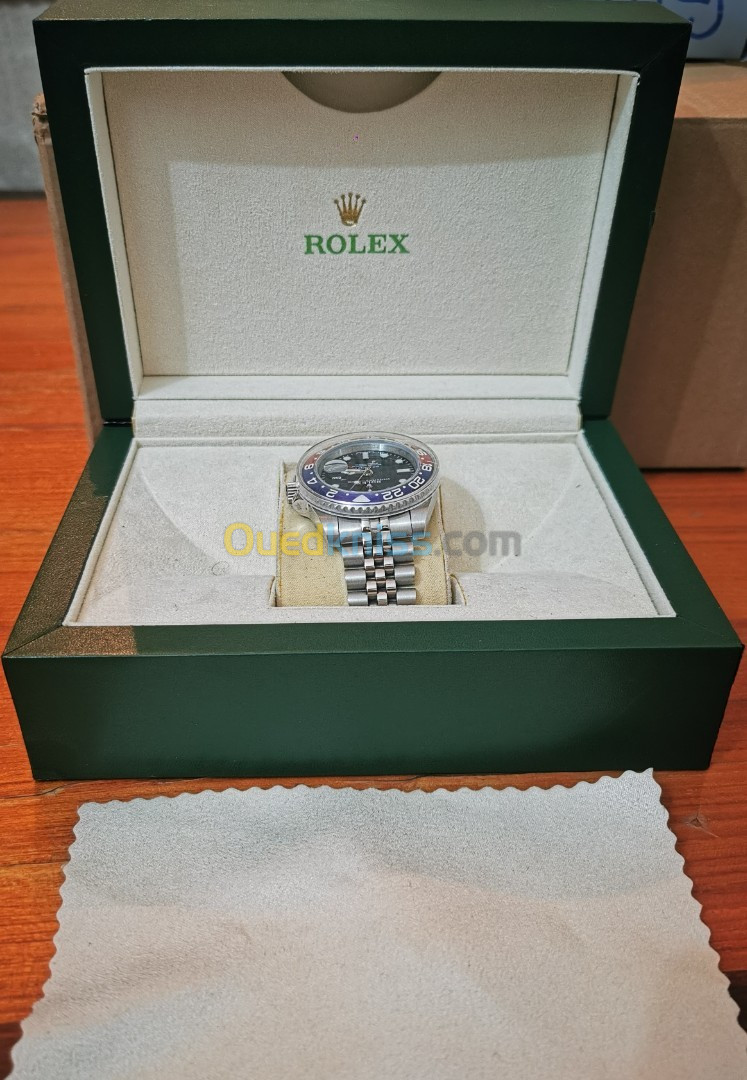 ROLEX GMT-MASTER II réplique 