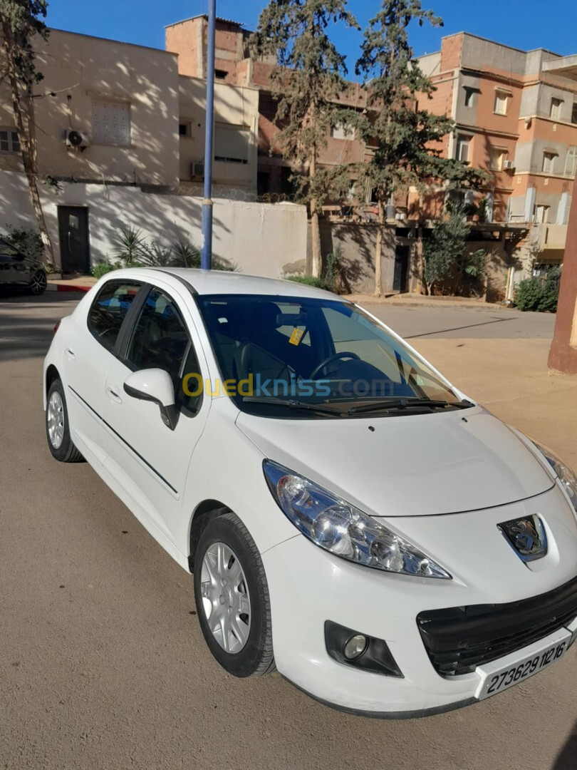 Peugeot 207 2012 