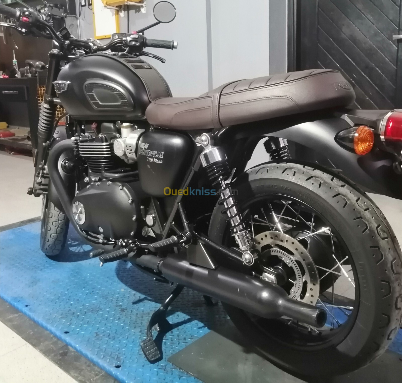 TRIUMPH Bonneville T120 Black 2017