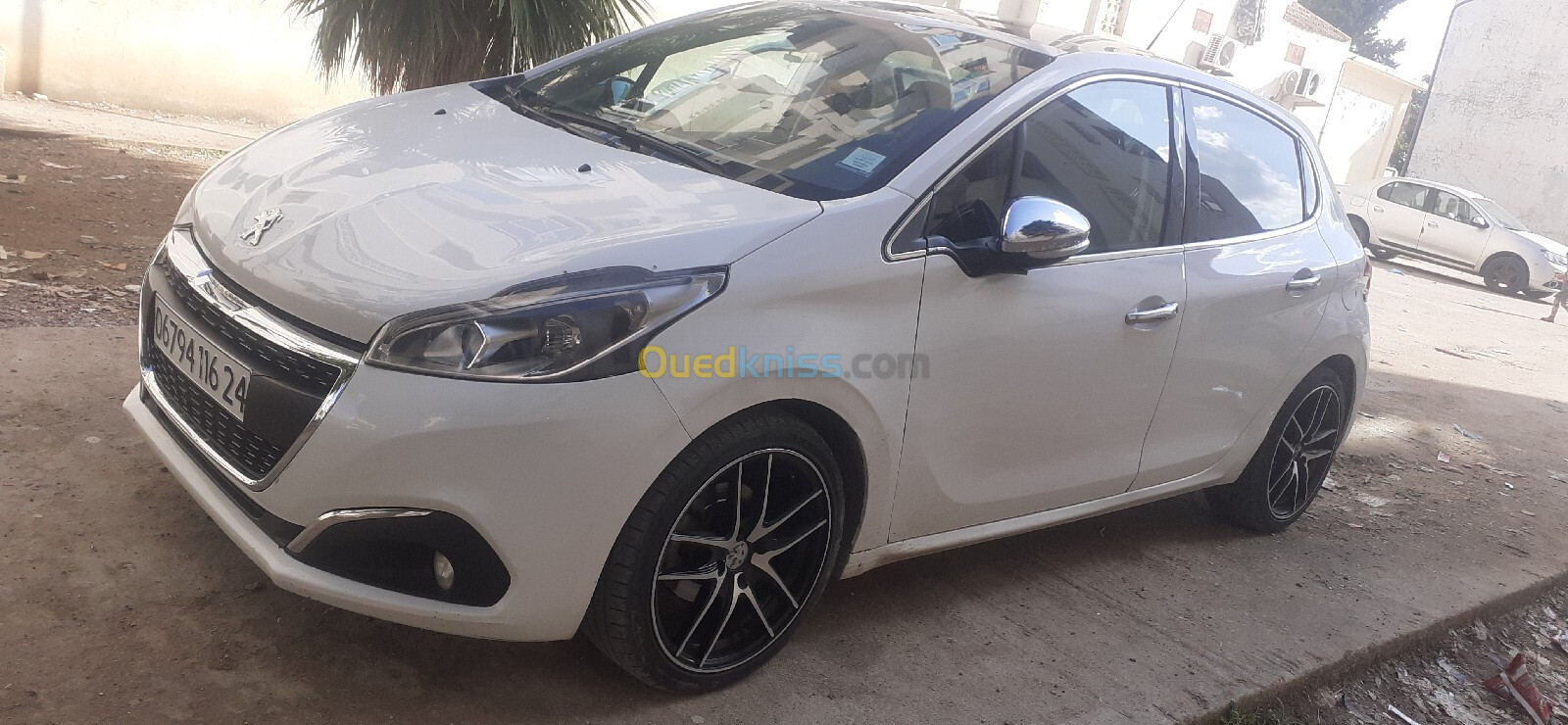 Peugeot 208 2016 Allure Facelift