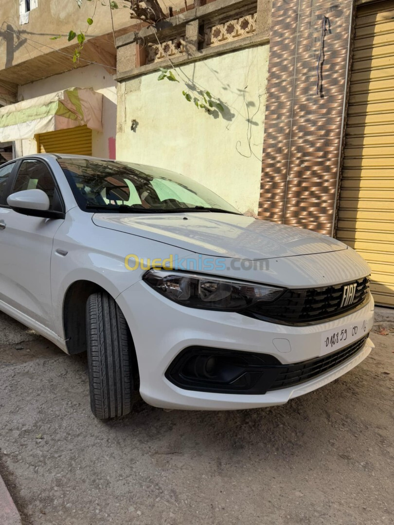 Fiat Tipo Sedan 2023 city