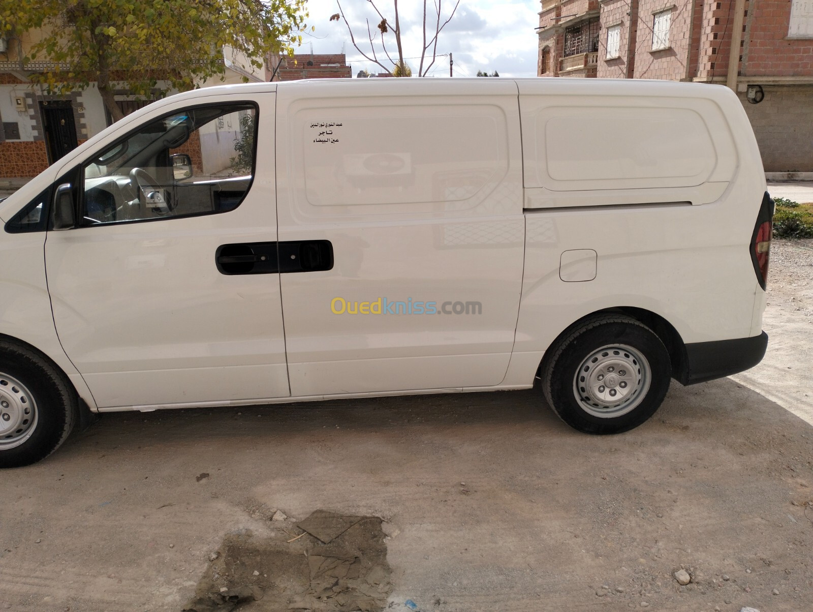 Hyundai H1 2011 Tolé