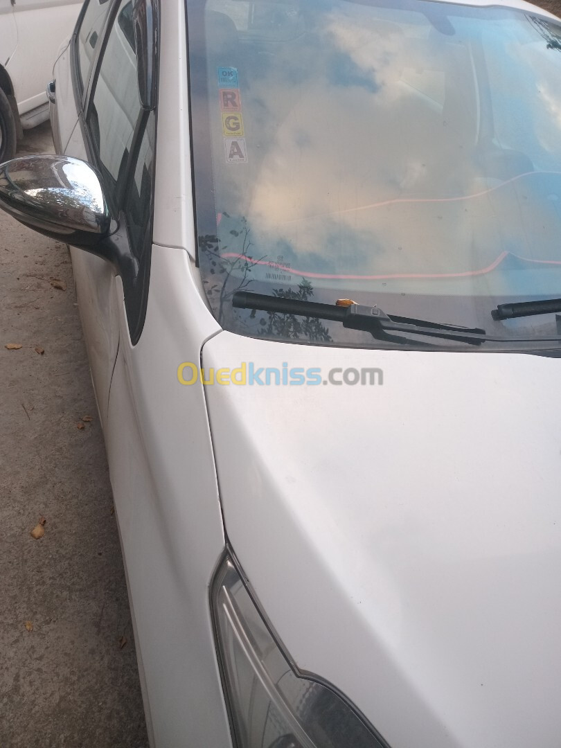 Peugeot 208 2013 Access