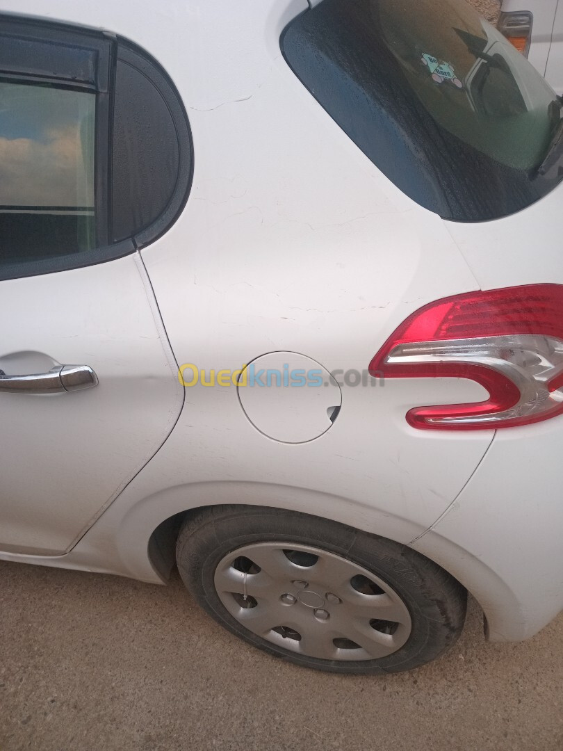 Peugeot 208 2013 Access