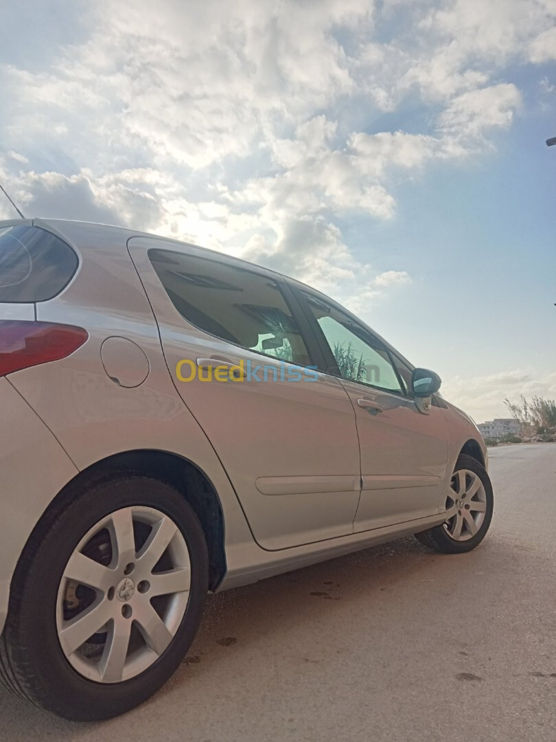 Peugeot 308 2011 308