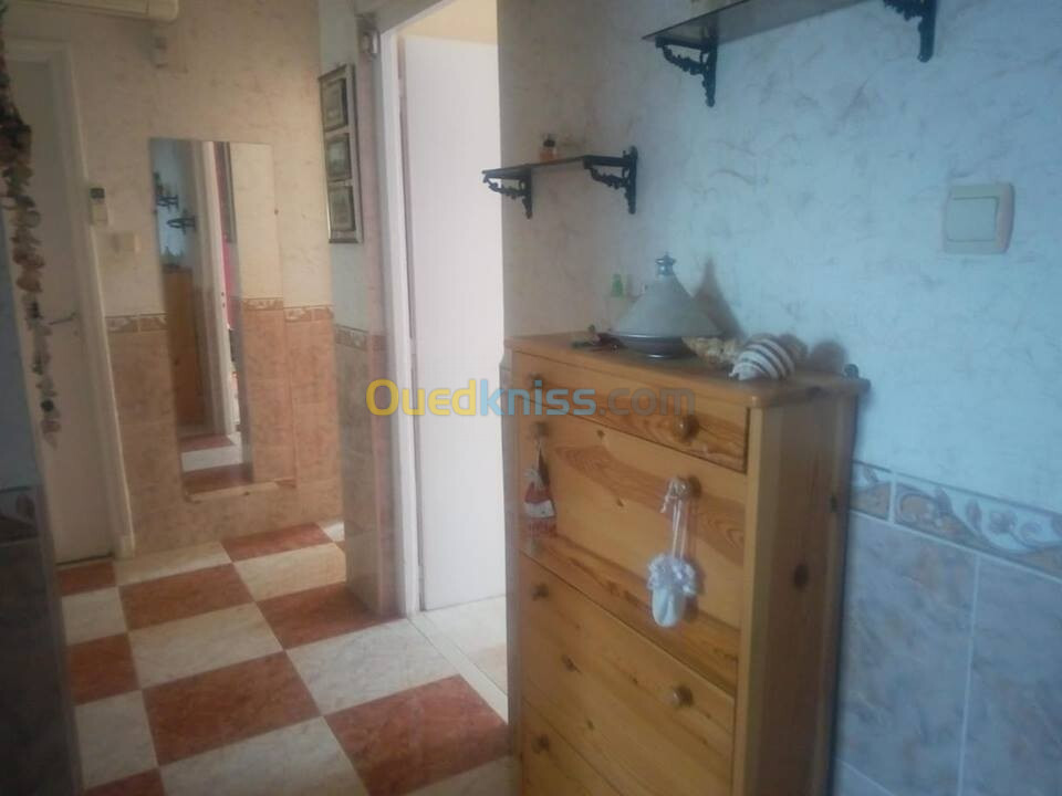 Location Appartement F3 Tipaza Cherchell