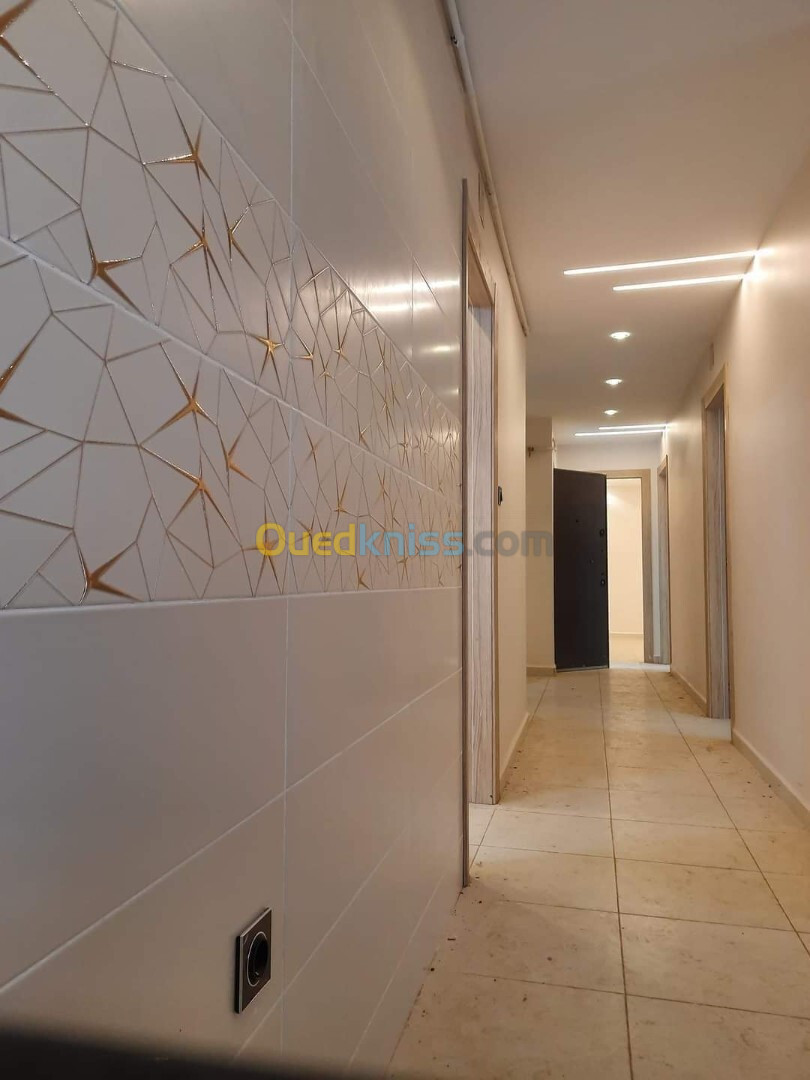 Vente Duplex F5 Alger Bordj el kiffan