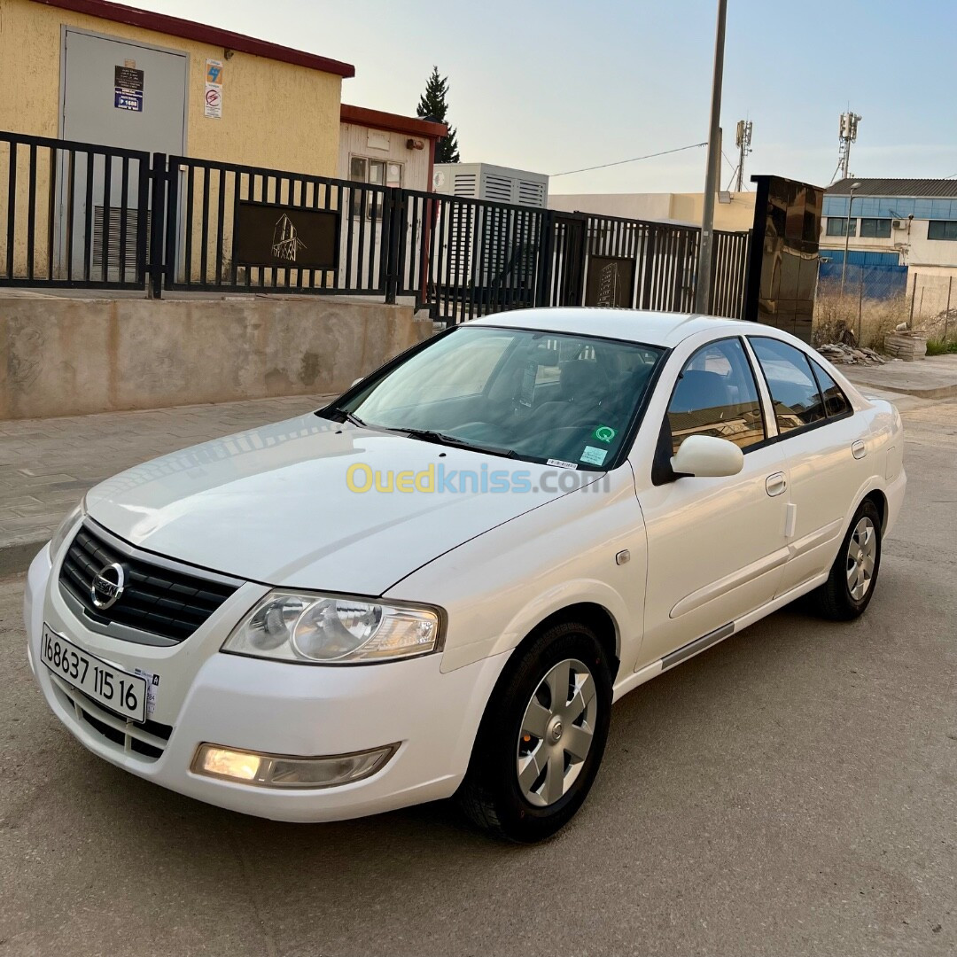 Nissan Sunny 2015 La toute