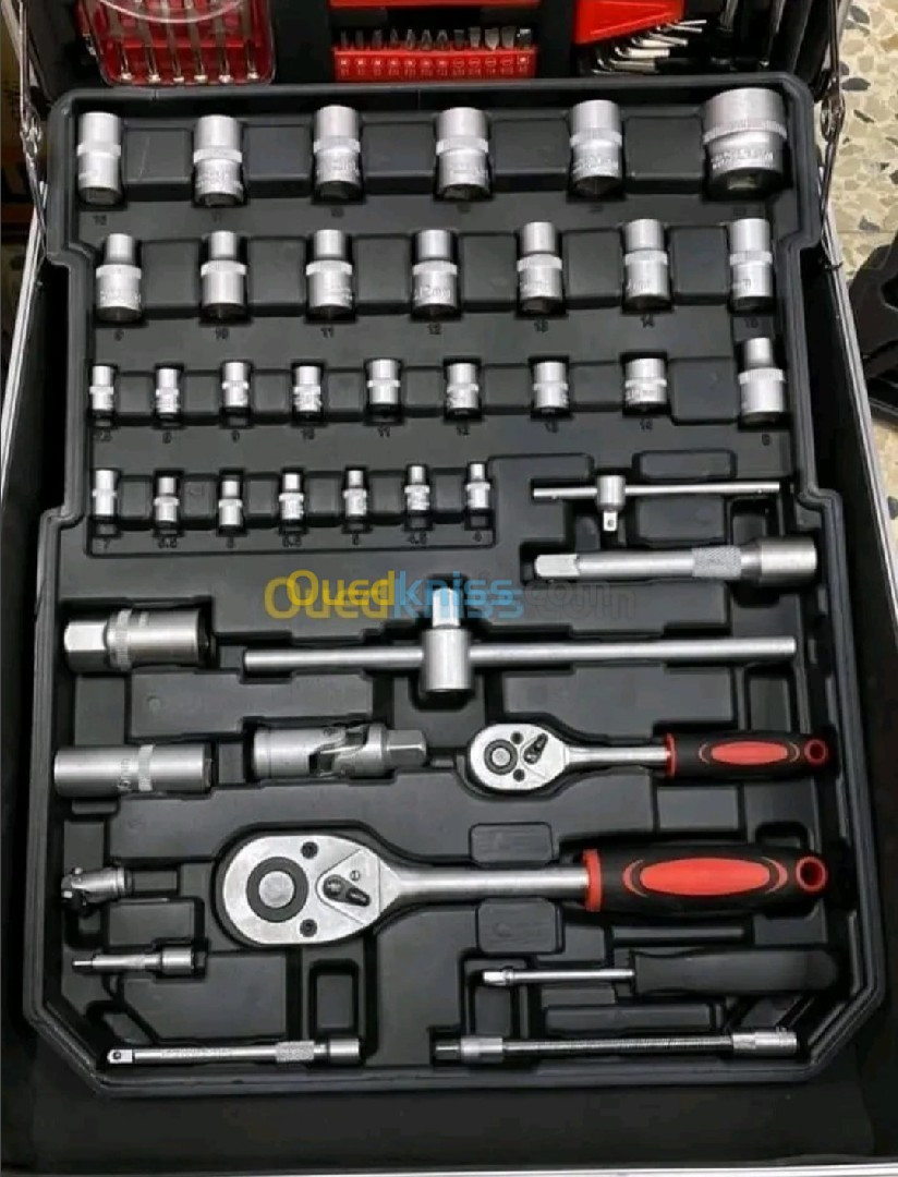 Caisse A Outils 187 Pièce chariot 