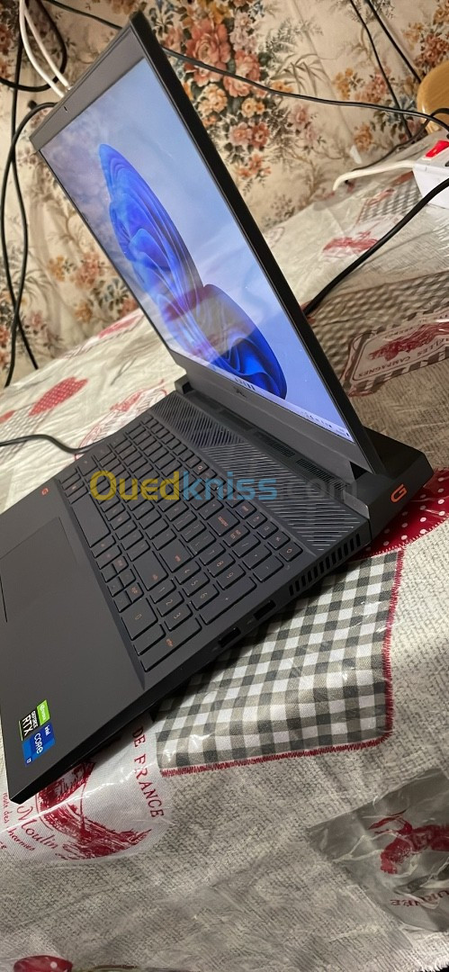 LAPTOP GAMING DELL G15 / I7-11800H / RAM 16 GO / 512 GB / NVIDIA RTX 3050 ti / Écran 120Hz