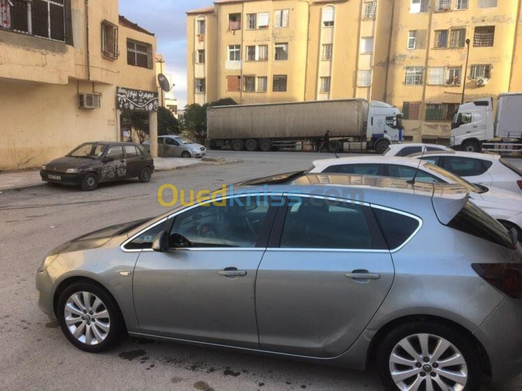 Opel Astra 2012 Astra