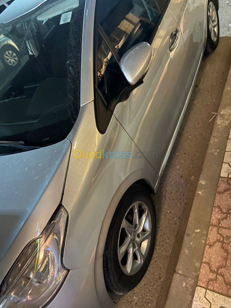 Peugeot 208 2014 Active