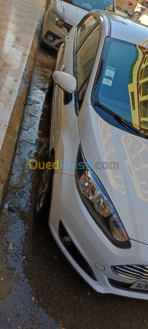 Ford Fiesta 2015 City