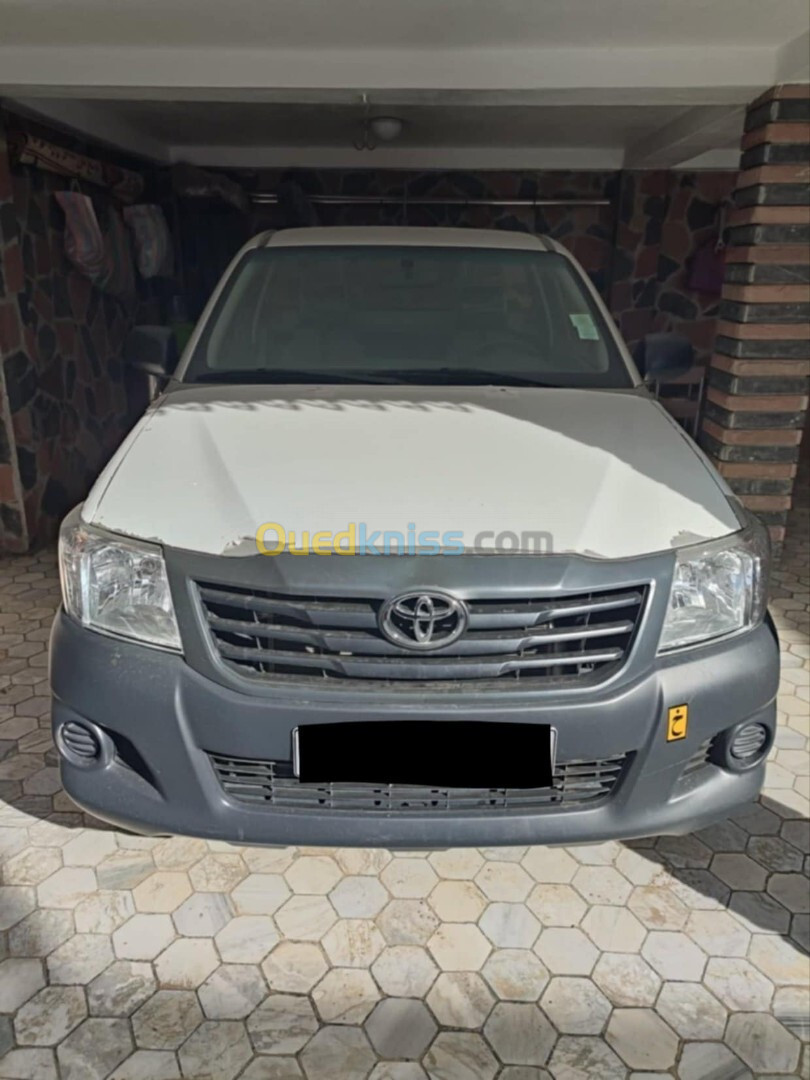 Toyota Hilux 2015 LEGEND SC 4x2