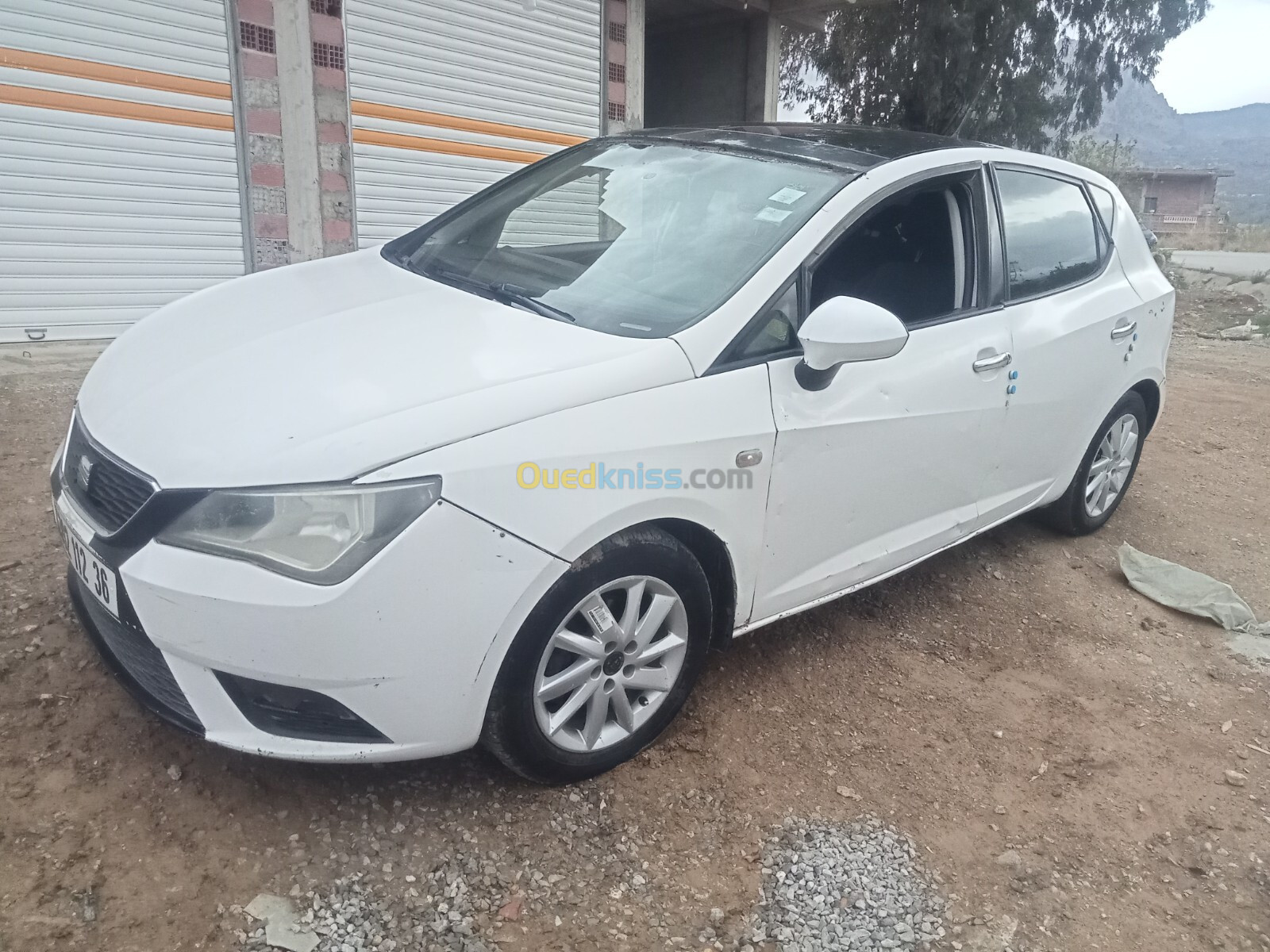 Seat Ibiza 2012 Fully +Toit ouvrant