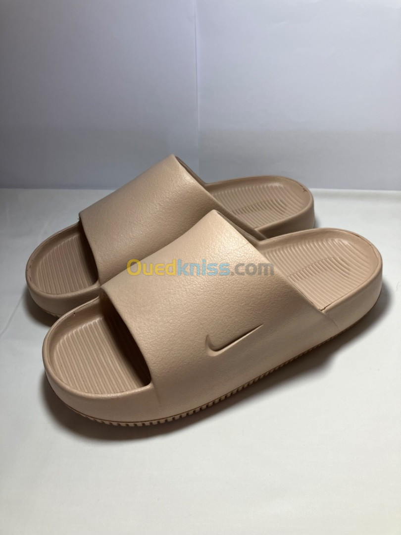 Nike slide calm