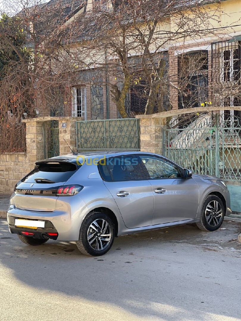 Peugeot 208 2022 Allure Facelift