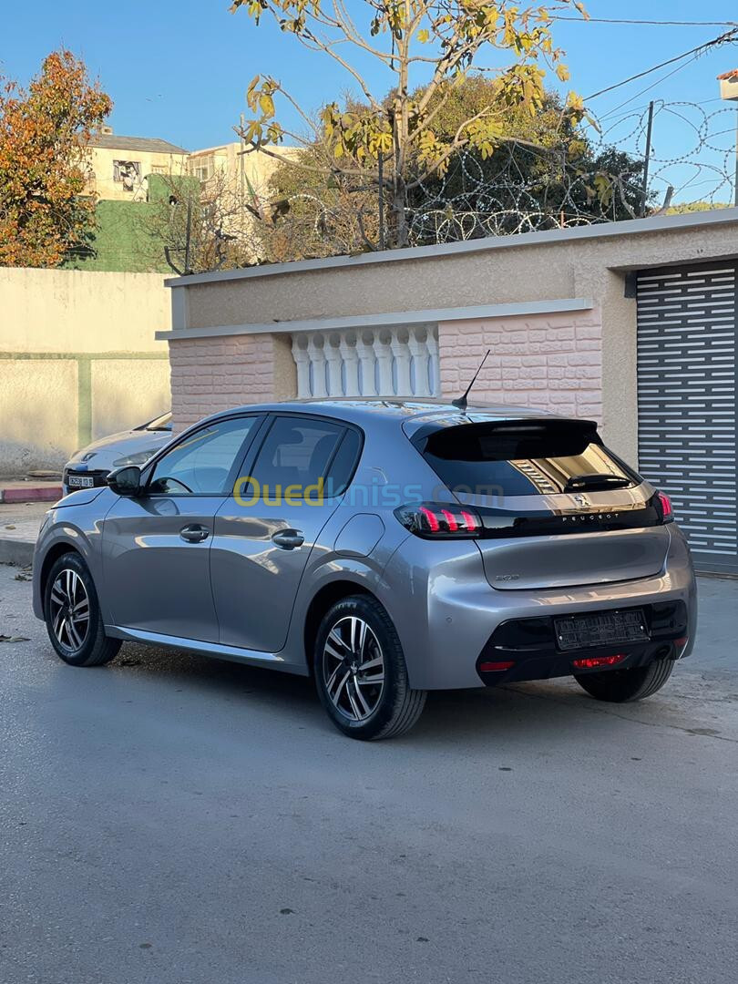 Peugeot 208 2022 Allure Facelift