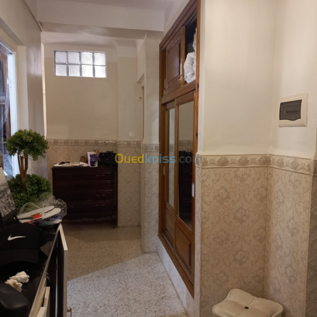 Vente Appartement F3 Alger Ain benian