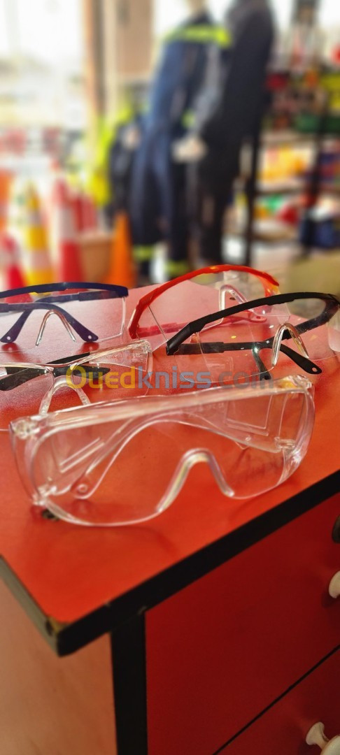 LUNETTES DE PROTECTION TRANSPARENTES