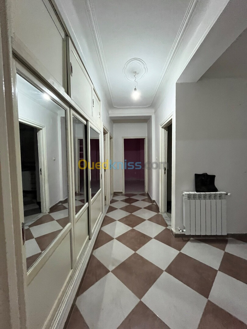 Location Appartement F4 Alger Bouzareah