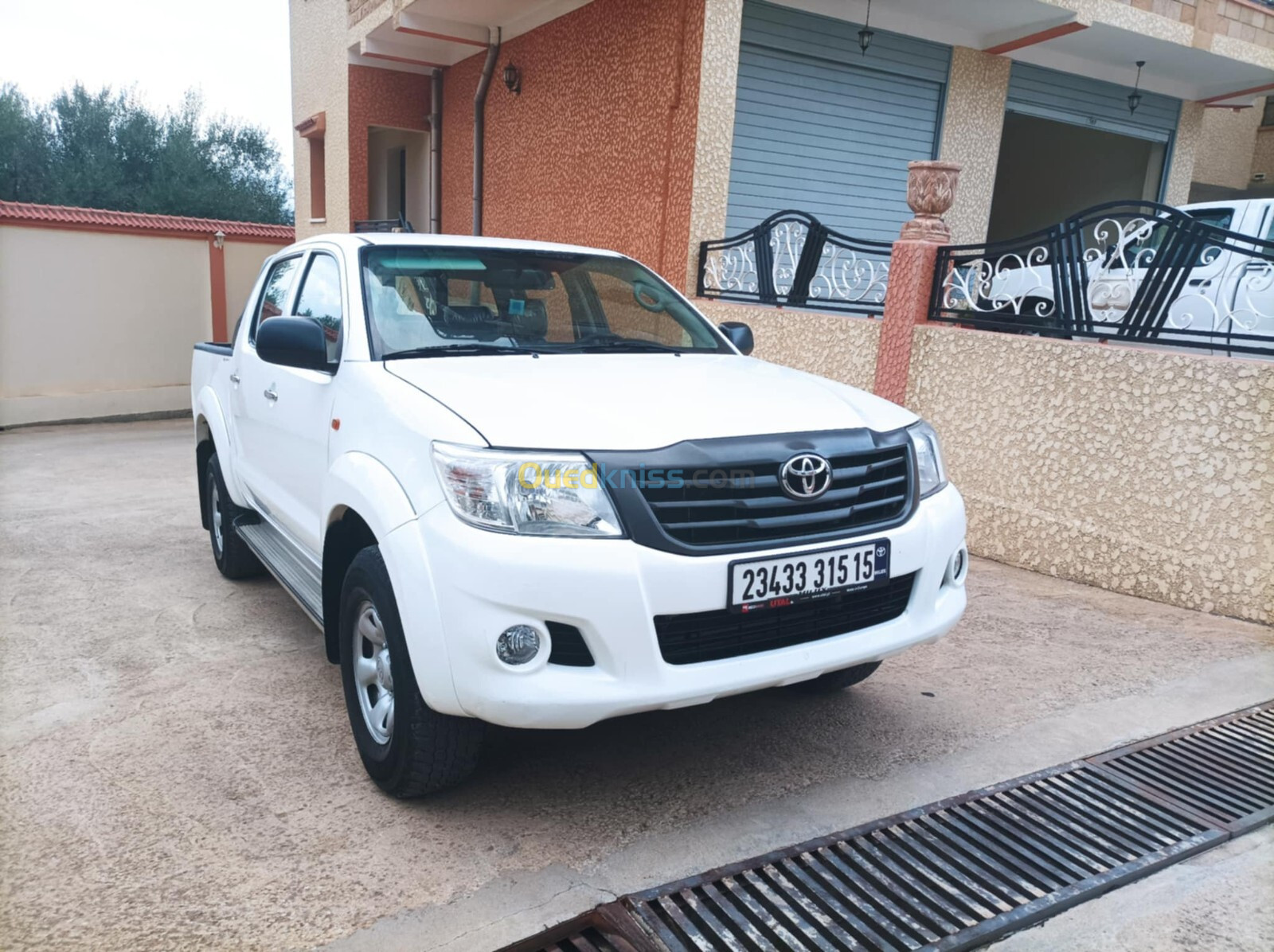 Toyota Hilux 2015 LEGEND DC 4x4 Pack Luxe