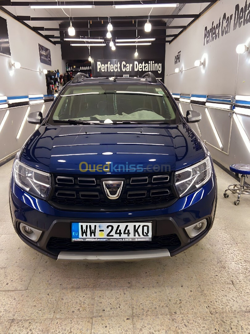 Dacia Sandero 2017 stepway Restyle