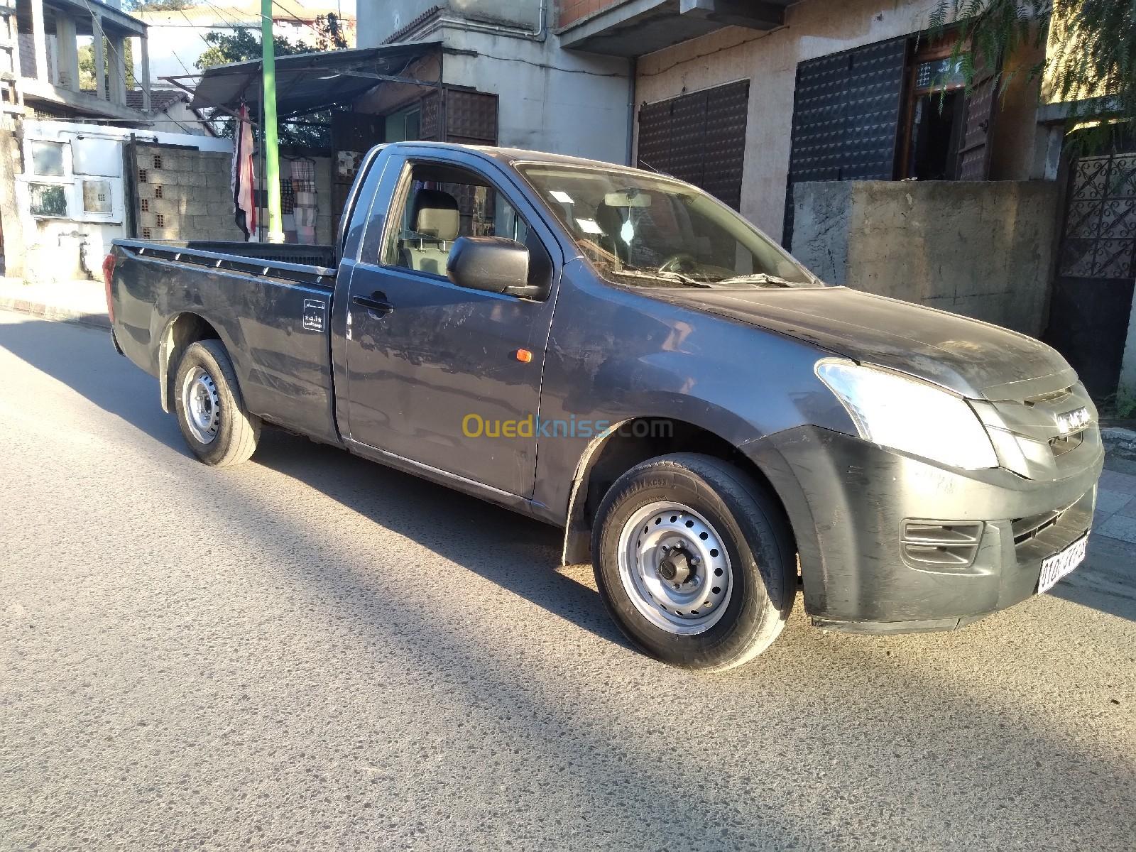 Isuzu Isuzu 2016 