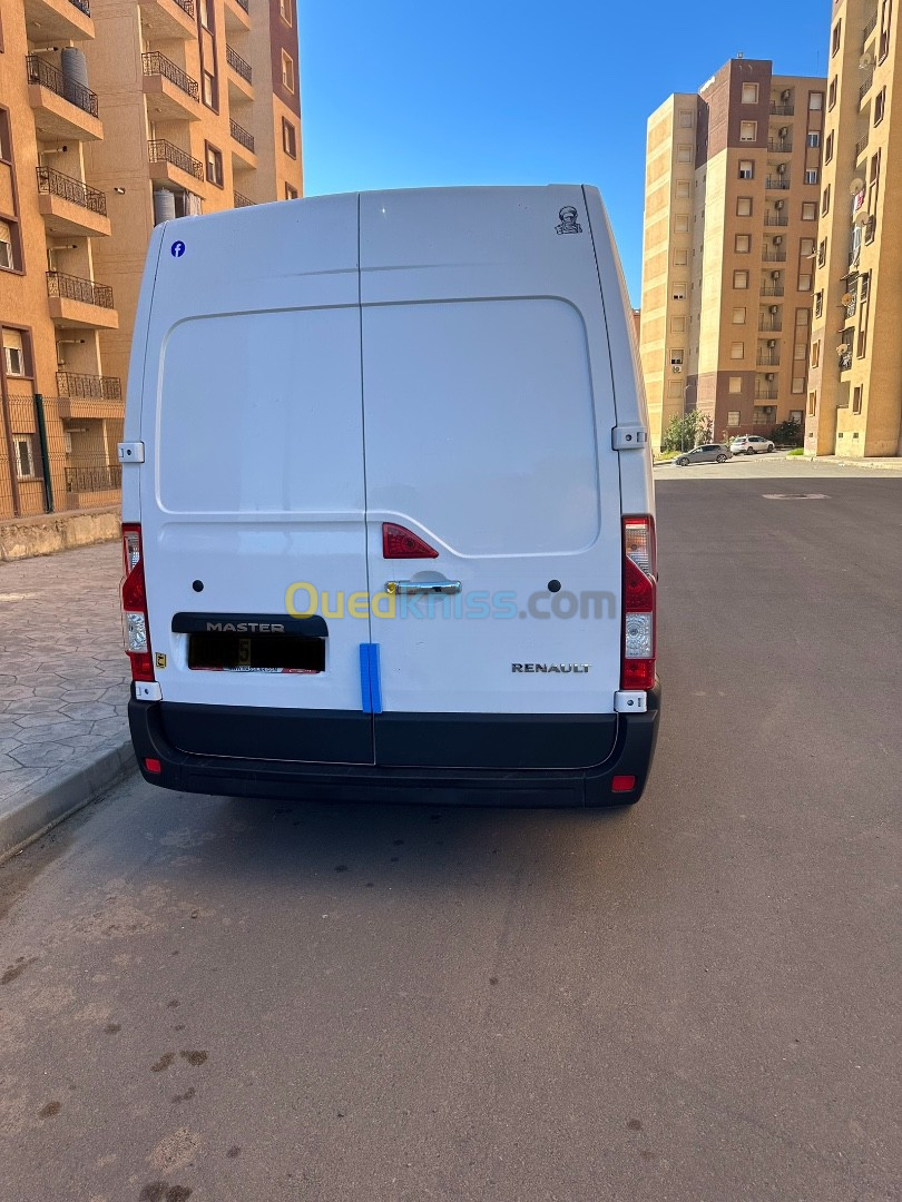 Renault Master 2021